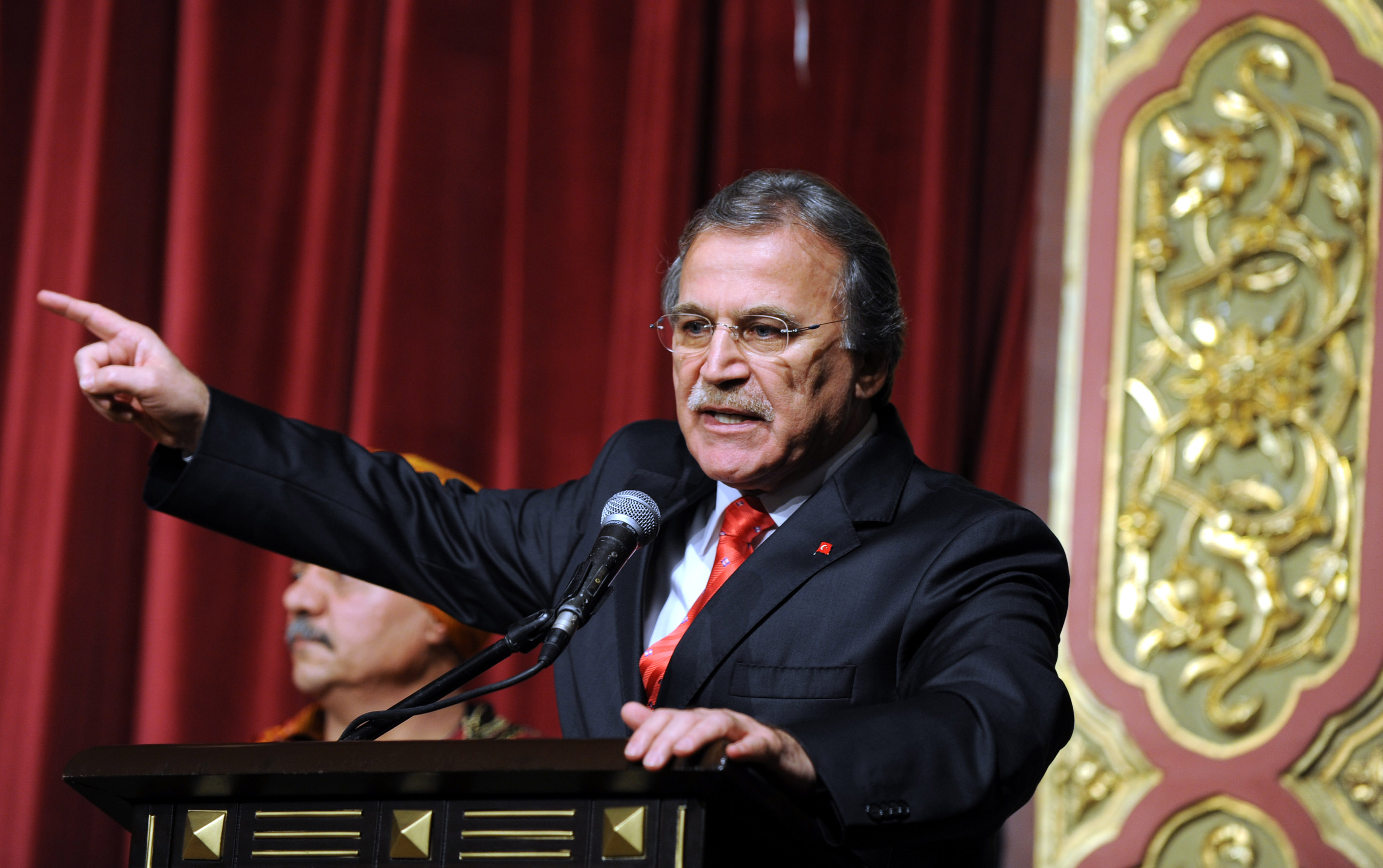 Şahinden askere sivil yargıya iptal yorumu