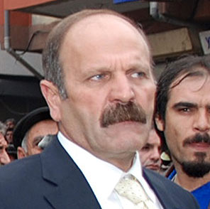 BDPli belediye başkanına şafak operasyonu