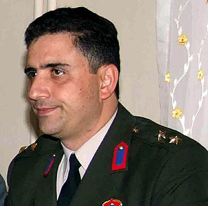 Ezine ilçe jandarma komutanı intihar etti