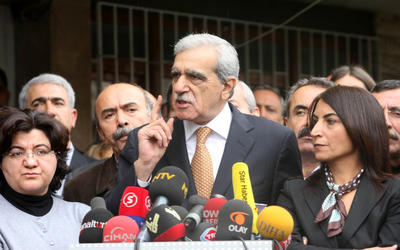 Ahmet Türk oğlunu askere uğurladı