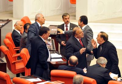 Çek Kanunu Tasarısı yasalaşamadı