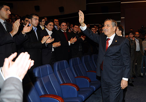 Demirel taklidi yapıp Kılıçdaroğluna yüklendi