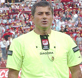 UEFAdan Türk hakemlere görev
