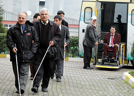 Görmeyen insanlar nerede çalışır