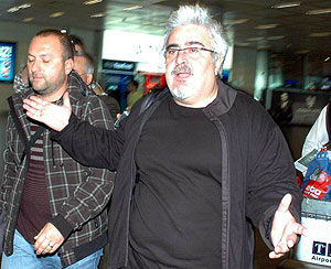 Uğur Yücel Türkiyeye döndü ve isyan etti