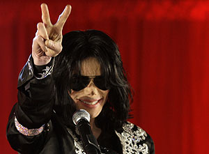 Michael Jacksonın yeni şarkısı eski çıktı