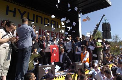 İstanbulda Korsan Taksiye Hayır mitingi