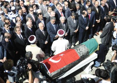 Osmanlının en kıdemli üyesi toprağa verildi