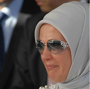 Emine Erdoğandan Dilipak ailesine ziyaret