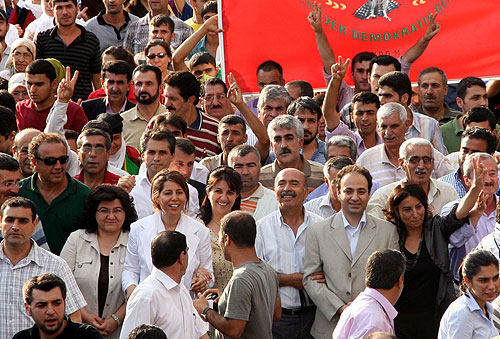 DTP demokratik özerklik için meydanda