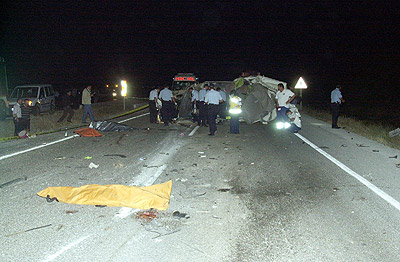 Konyada trafik kazası: 5 ölü, 14 yaralı