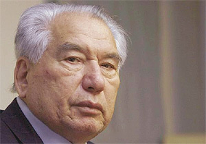 Kırgız yazar Cengiz Aytmatov anıldı