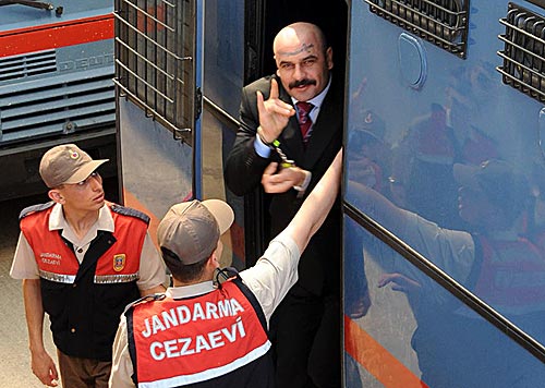 Ulusoya 3 ayrı suçtan ceza talebi