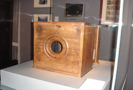 Dünyanın ilk fotoğraf makinesi Makaoda