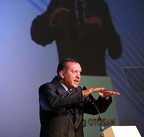 İnanırsanız tekeden bile süt çıkarırsınız