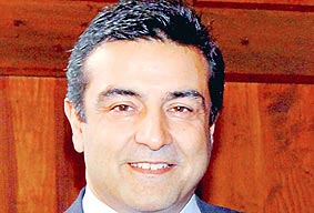 Düsseldorf Konsolosu görevden alındıya yalanlama