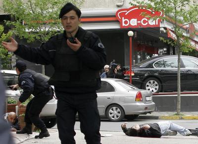 Terörist ateşinde ölen genç defnedildi