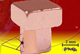 Manyetik alanda kontrollü uçabilen robot