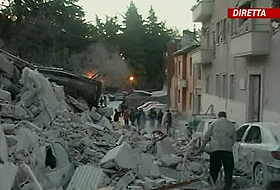 İtalyada şiddetli deprem