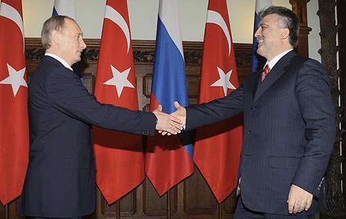 Gül ve Putinden sürpriz görüşme