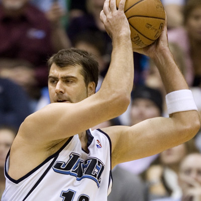 Mehmet Okur kariyer rekorunu kırdı