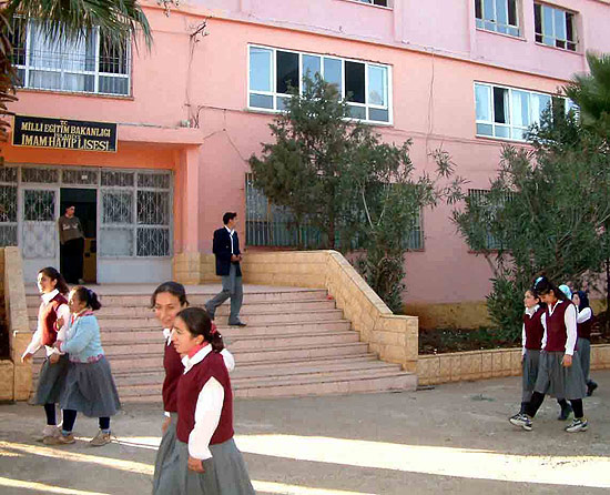 Okullar tabela değiştirecek