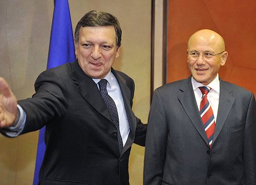 Mehmet Ali Talat Barroso ile görüştü