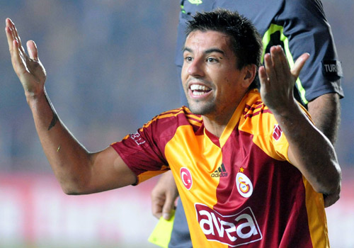 Milan Baros ilk takımına döndü