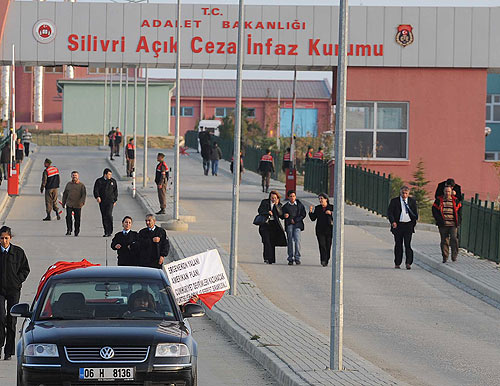 Eski savcı Giraya Ergenekon gözaltısı