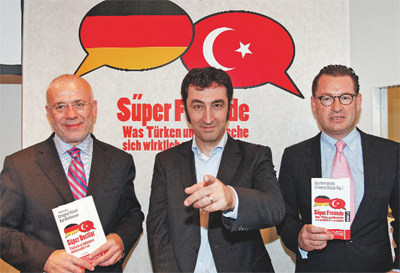 Hürriyet ve Bildden ortak kitap