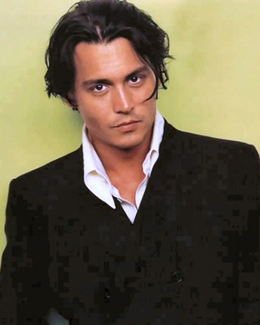 Johnny Depp en seksi erkek seçildi