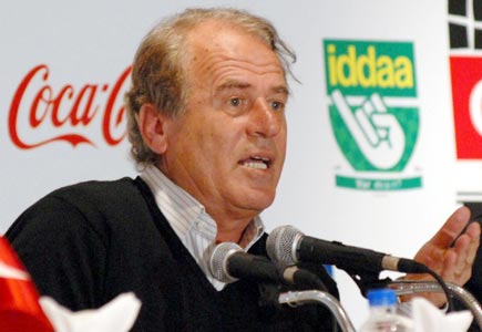 Beşiktaş Mustafa Denizli ile anlaştı
