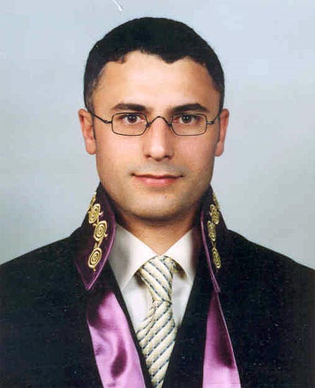 Canın görevine nedensiz son verildi