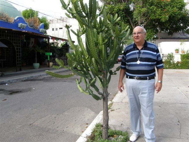 Türkçe yazan İsrailli yazar