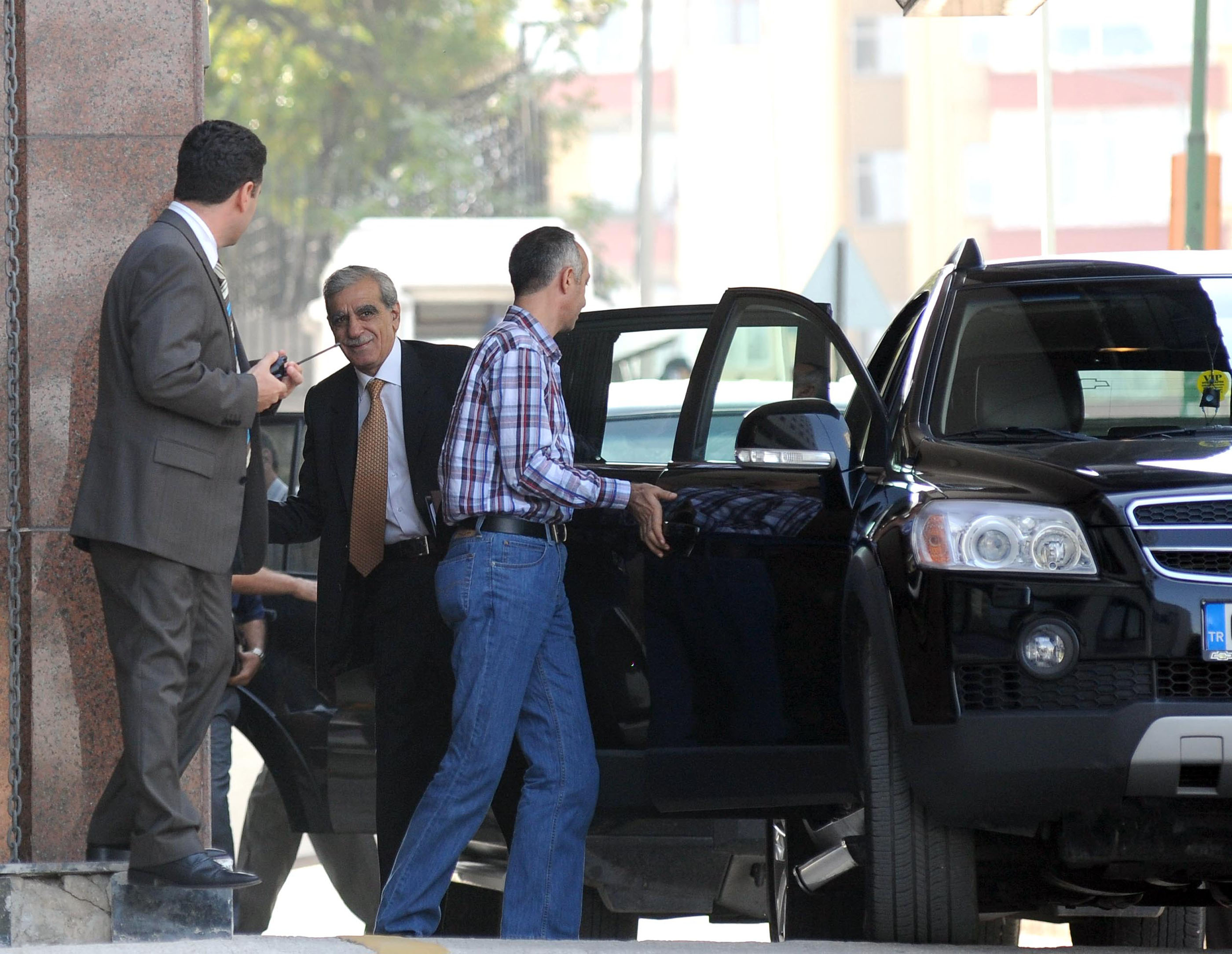 DTP kapatılırsa hayal kırıklığı yaşanır