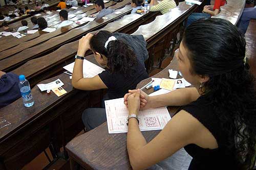 Seviye Tespit Sınavına başvurular başladı