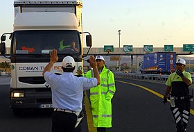Nakliyeciler Bulgaristanı protesto etti