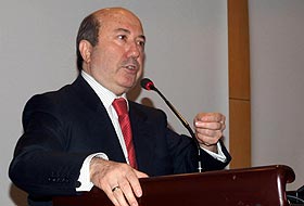 Enflasyon hızlı bir düşüş göstermeyecek