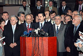 Hükümet ve işçiler sendikal hakları görüştü
