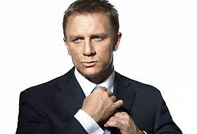 İngilterenin en iyi giyinen erkeği James Bond