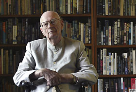 Bilimkurgu yazarı Arthur C. Clarke öldü