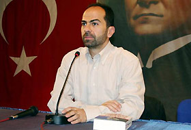 Nasuh Mahruki, kitap tanıtımında isyan etti