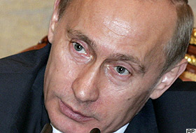 Putinin hayatına benzeyen film gösterimde
