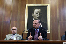 Yeni Anayasayı beklemeye gerek yok
