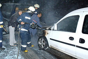 İstanbulda 9 araç kundaklandı