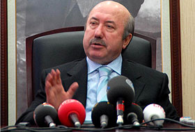 Bütçe kasımda 2.5 milyar YTL fazla verdi