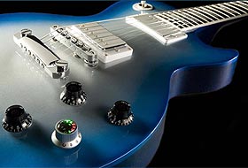 Kendi kendini akort eden gitar