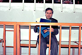 Mehmed Uzun hayatını kaybetti