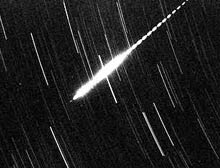 Gökyüzünde meteor şöleni