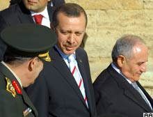 Yüksek Askeri Şura yarın toplanıyor
